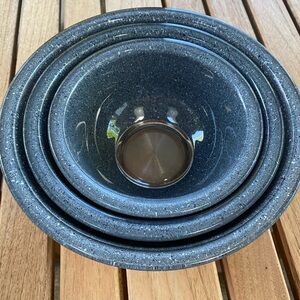 Pyrex mixing bowl set